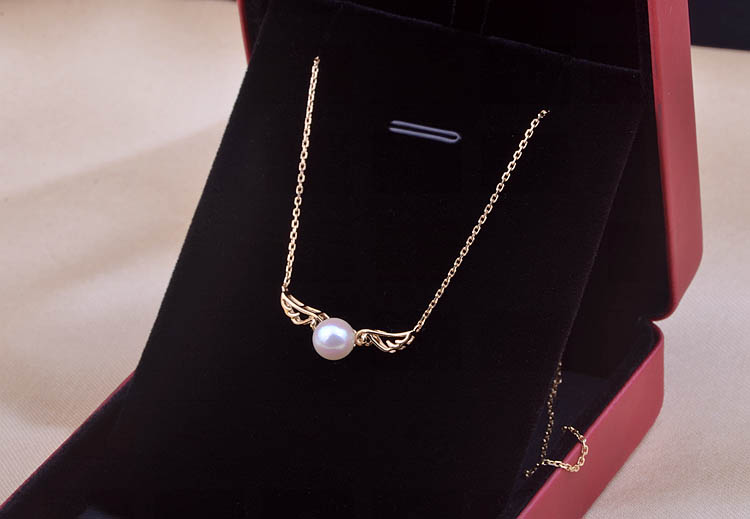 14K Yellow Gold Angle Wing Necklace with Akoyo Pearl 