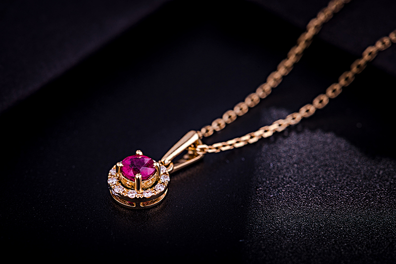 18K Yellow Gold Diamond Necklace Pendants with Ruby Gemstone